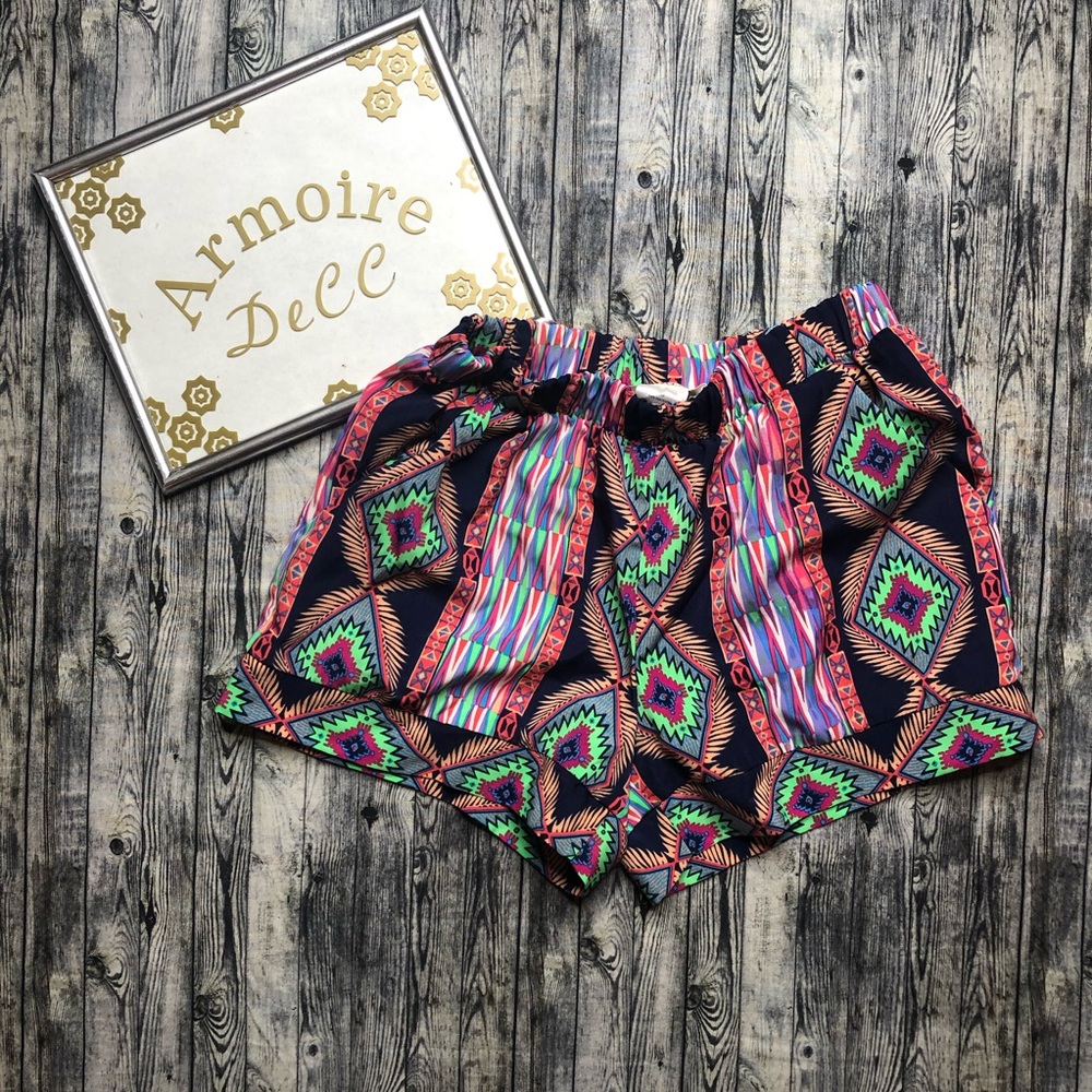 ⚡️Pink Rose Shorts - Picture 1 of 6